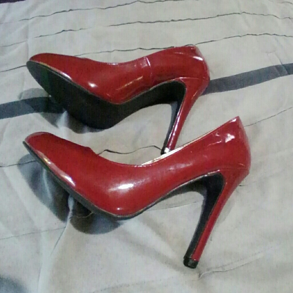 NWOT Steve Madden P-Ronni Pumps size 6